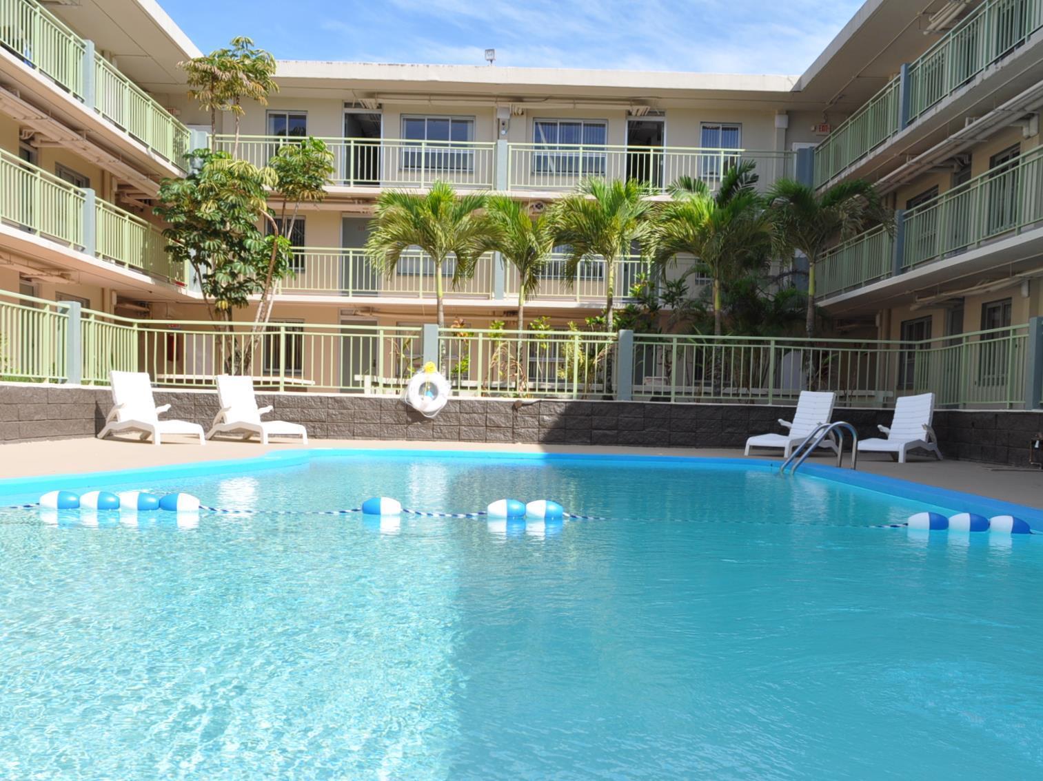 Mai'Ana Airport Plaza Aparthotel Tamuning Eksteriør bilde